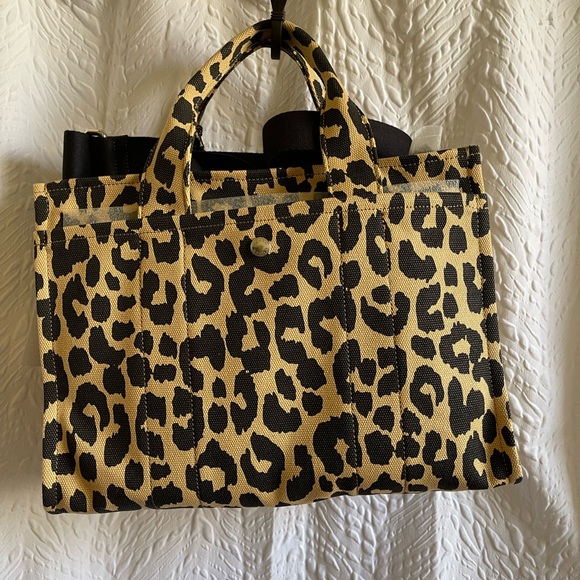 Coach Cargo Tote Bag with Leopard Print w/
Crossbody Strap & Dust Bag - NWT *** - Picture 4 of 5